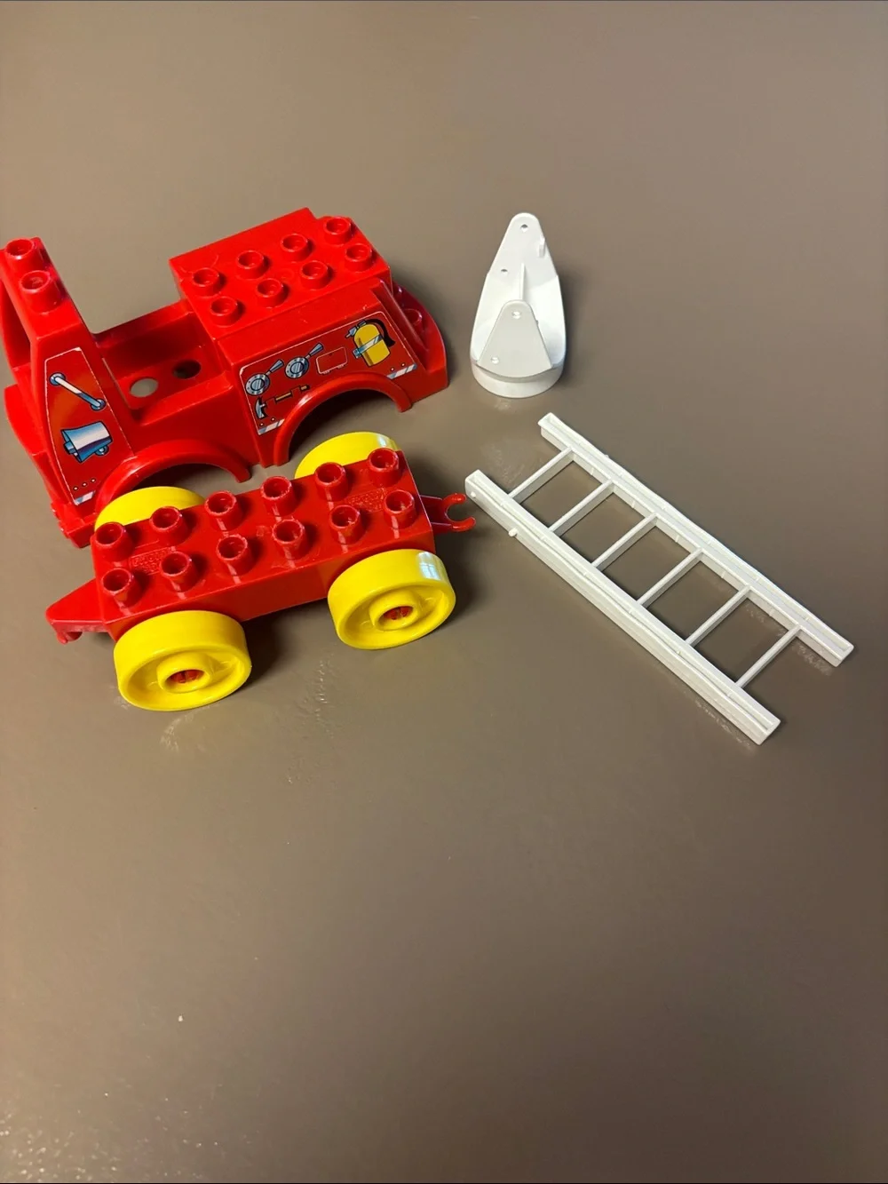 Duplo Building-Block Fire Truck with White Ladder